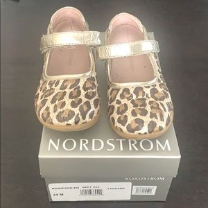 Nordstrom brand leopard baby walker 24M Mary Jane